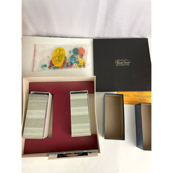 Lot of 6 VTG Board Games Monopoly Trivial Pursuit Risk Tripoley Stratego Anti - Picture 3 of 16